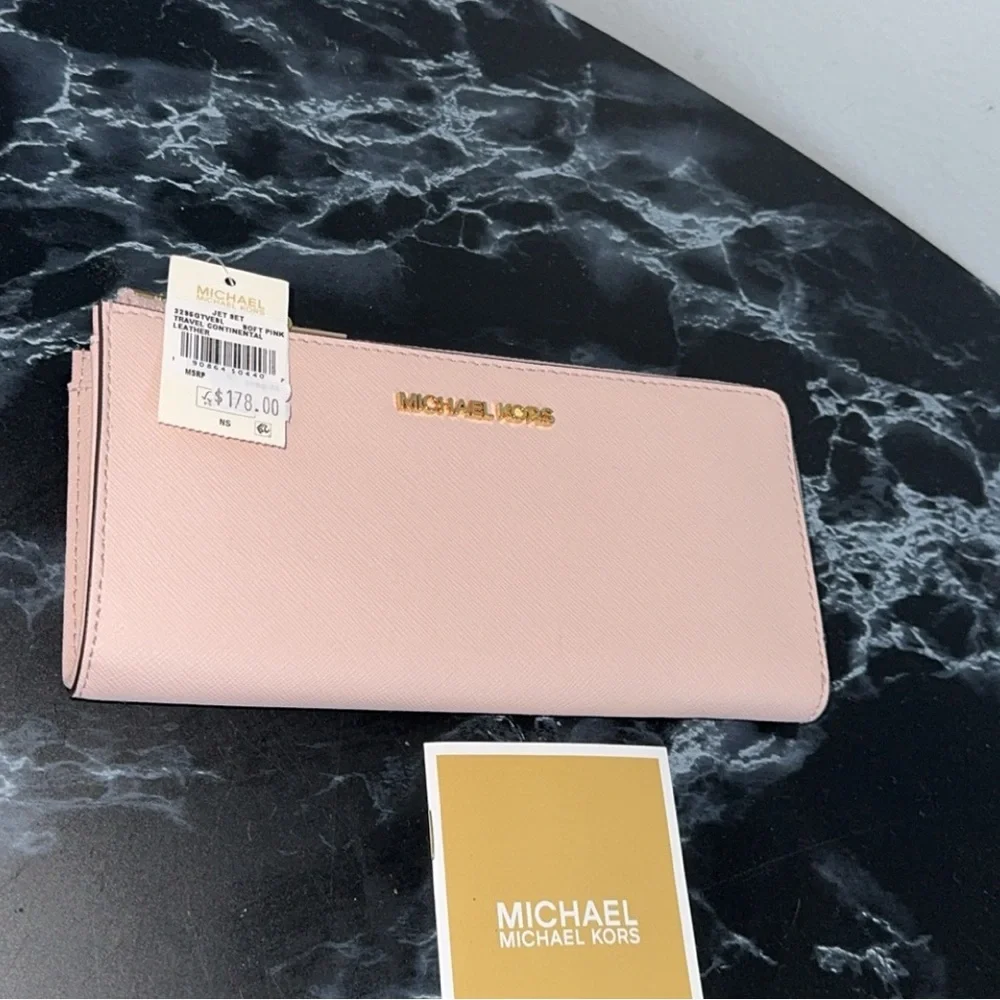 MICHAEL KORS Jet Set Travel Leather Quarter-Zip Wallet Soft Pink AUTHENTIC NWT